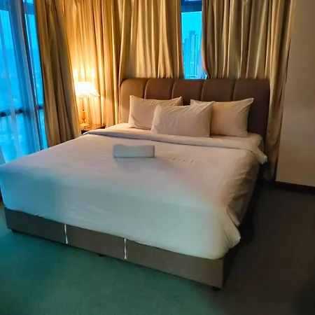 Kl Brave Service And Suite At Times Square